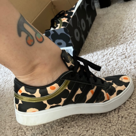 Adidas Marimekko Bryony Sneakers Shoe Floral Black Gold GW2264 Women's Size 7.5 - Picture 8 of 11